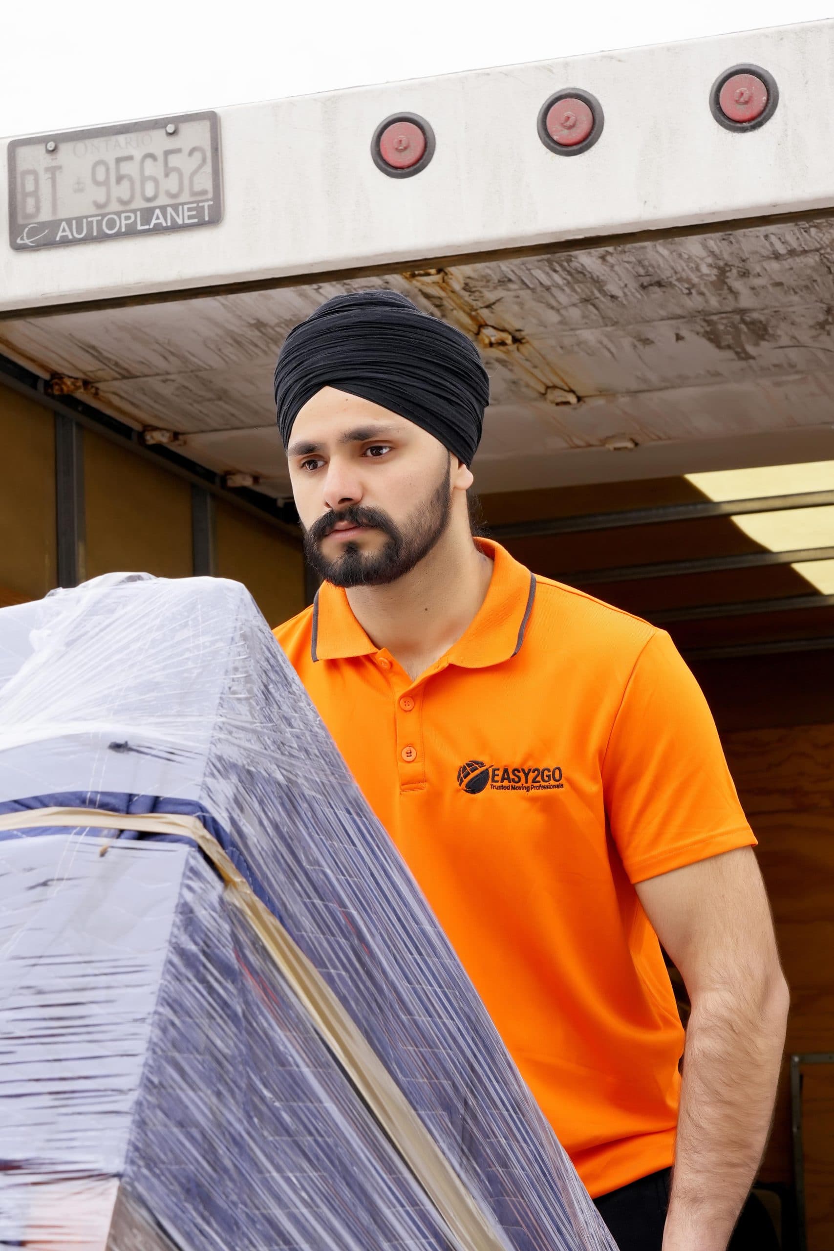 Reliable Moving Solutions in Brampton and Neighborhood